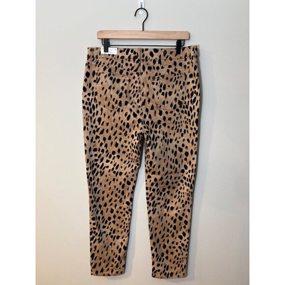 NEW Chico's So Slimming Leopard Girlfriend Slim Ankle High-Rise Denim Jeans 10 - Picture 7 of 15
